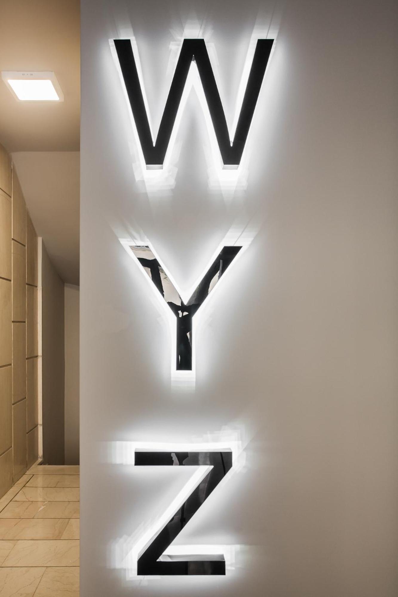 Aparthotel Wyz Pireo